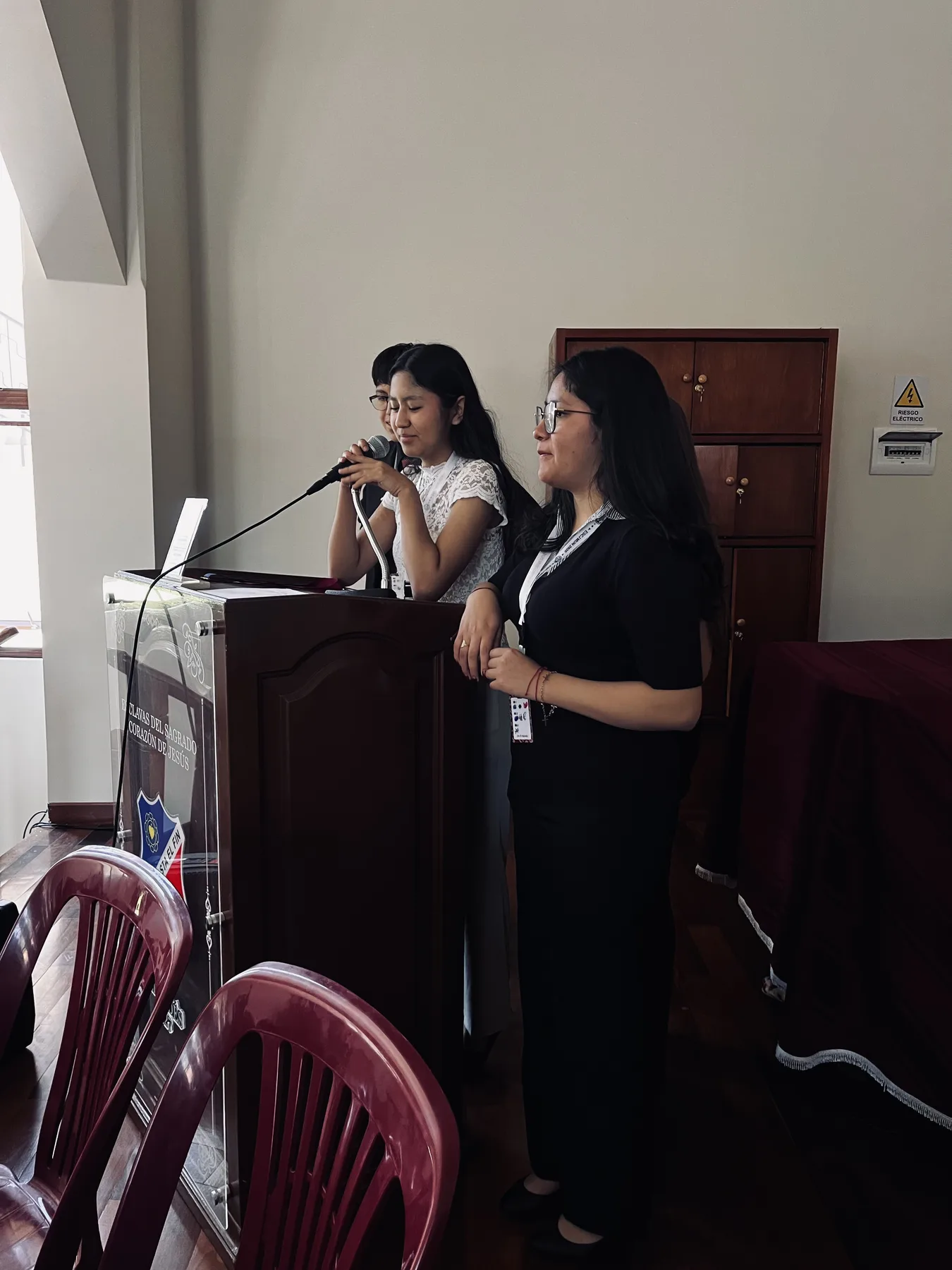 Delegados participando en una simulación de foro del Mini ESCJMUN, imagen 03